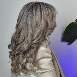 مش نقره ای در سالن زیبایی سحر آقاجانی