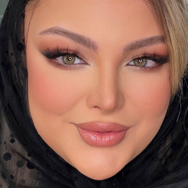 میکاپ جذاب در سالن زیبایی لاویش
