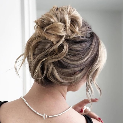 شنیون زیبا در سالن زیبایی مائده وثوقی