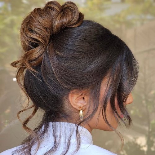 شنیون خواهر عروس سالن زیبایی گیسیا