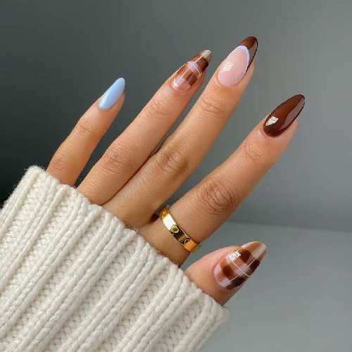 طراحی تخصصی ناخن سالن زیبایی پریچهره