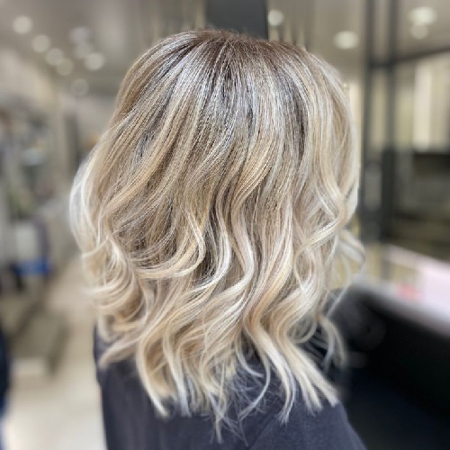 موی بلوند زیبا سالن زیبایی سهیلا سلیمانی